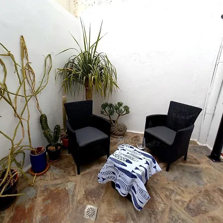 Casa Pescado A La Sombra De Un Drago * アレシフェ
