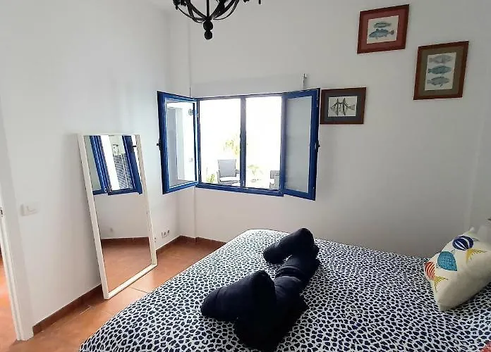 Casa Pescado A La Sombra De Un Drago * Arrecife (Lanzarote)